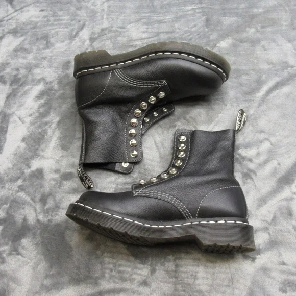 Dr Martens Combat Boot Ladies US 6 Black Leather 1460 Pascal Chunky 8 Eyelet NEW